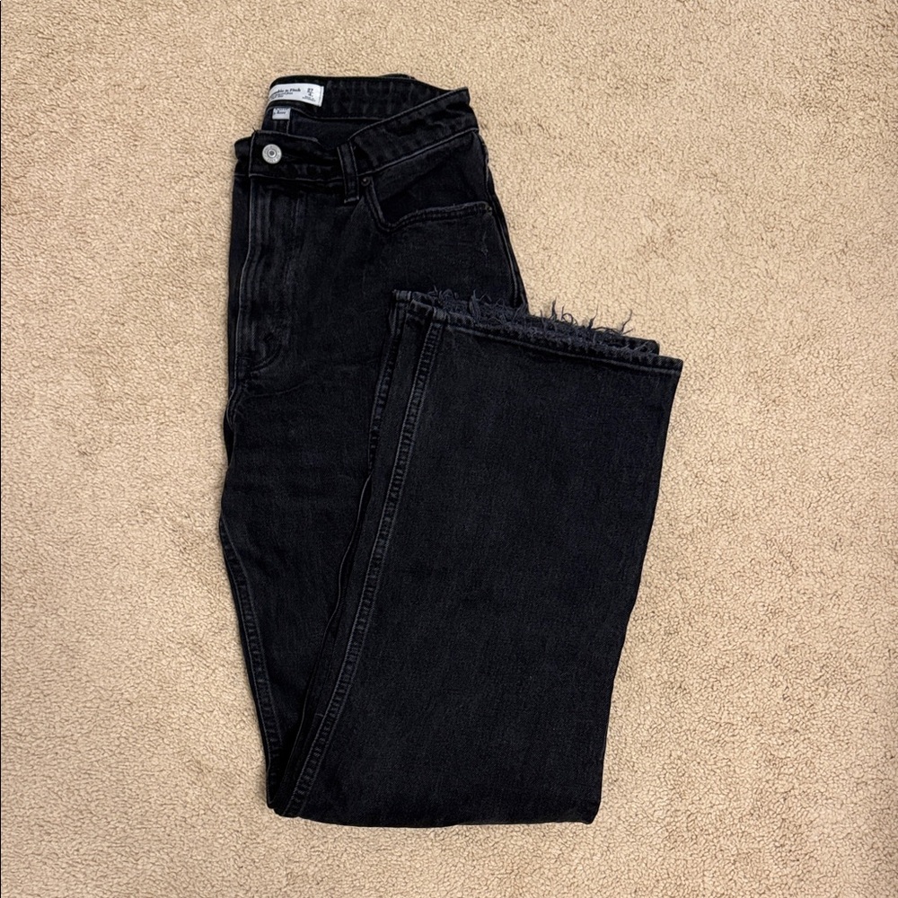 Abercrombie & Fitch Black 90s high rise curve love Jeans